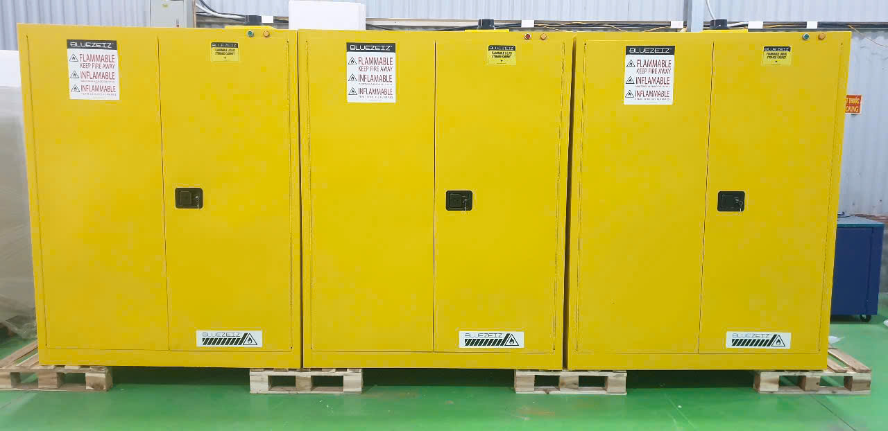Tủ đựng hóa chất chống cháy 115Gal